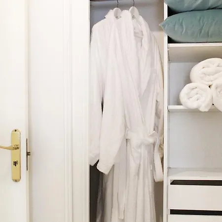 Apartment Dreams City *